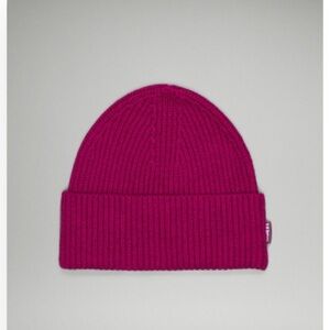 Lululemon Ribbed Merino Wool-Blend Knit Beanie. Unisex Size S/M. Pomegranate.